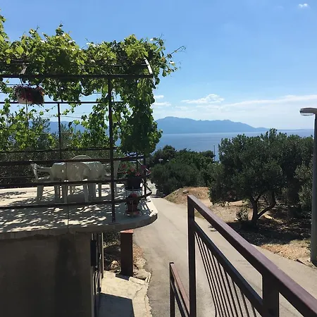 4 Sisters * Gradac (Split-Dalmatia)